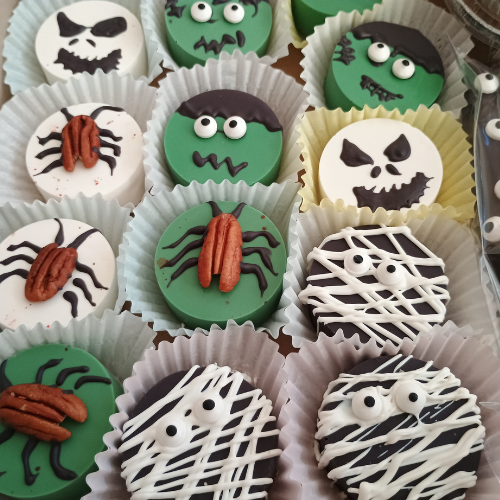Chocolate-Covered-Oreos-2.png